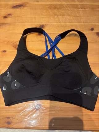 Top deportivo Reebok negro talla XS