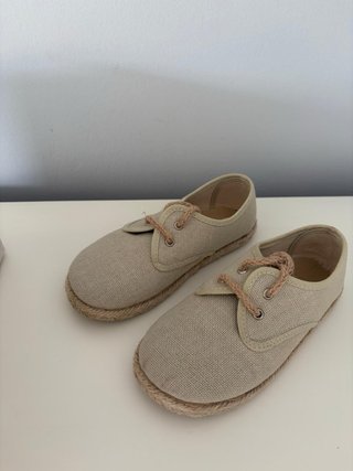 Niño ceremonia: pantalones (4 años). Zapatos (27)