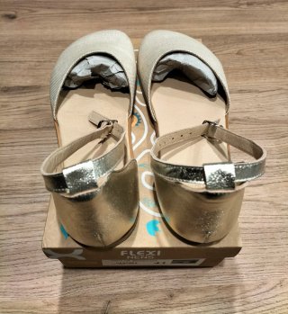 Esparteñas barefoot Flexi Doradas y Beige