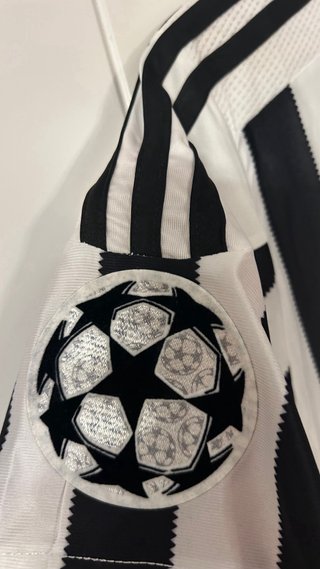 Camiseta Retro Juventus 16/17 Dybala 21 Original