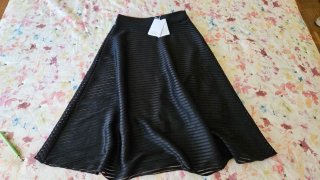 Falda Negra Acampanada