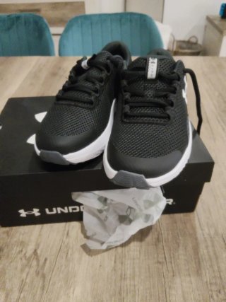 Zapatillas Under Armour Negras