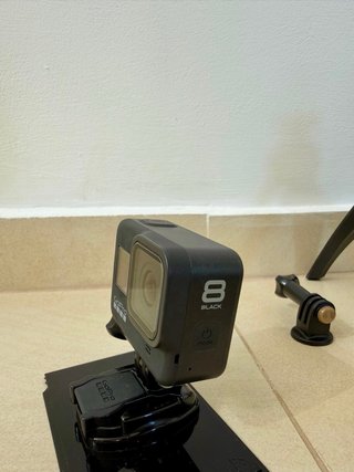 GoPro Hero 8 Black + Mucho Accesorios