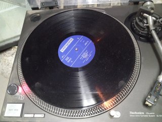 Tocadiscos Technics SL-1210 MK