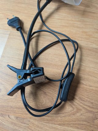 Lámpara de pinza articulada