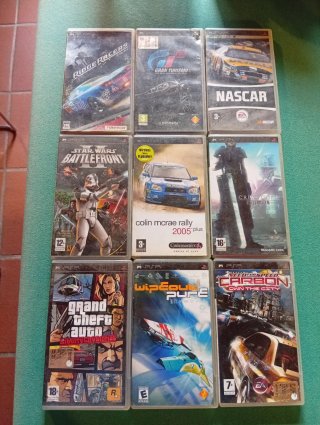 Lotto 9 giochi PSP Sony PAL