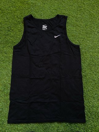 Camiseta sin mangas Nike negra