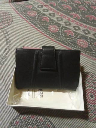 Cartera de Piel  Negra Nueva sin uso