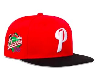 Gorra Retro Dancers 1976 Roja y Negra