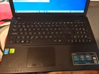 Portátil Asus X552L Negro