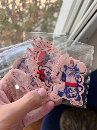 Stickers personalizados y pegatinas troqueladas