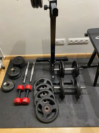 Press Banca y Pesas Gimnasio