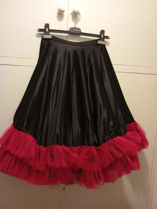 Falda bailarina negra y rosa