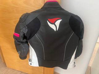 Chaqueta RTECH cuero mujer T36
