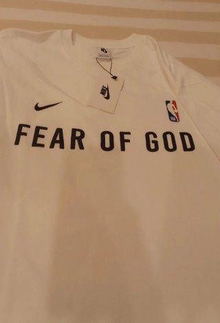 Camiseta Nike Fear of God Blanca