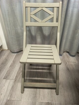 Silla Plegable de Madera Gris