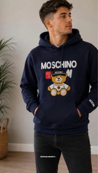 Sudadera Moschino con Capucha