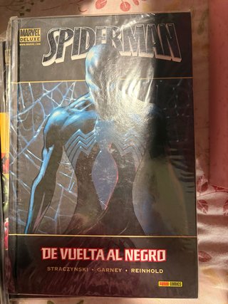 Cómic Marvel Deluxe Spiderman-De vuelta al negro