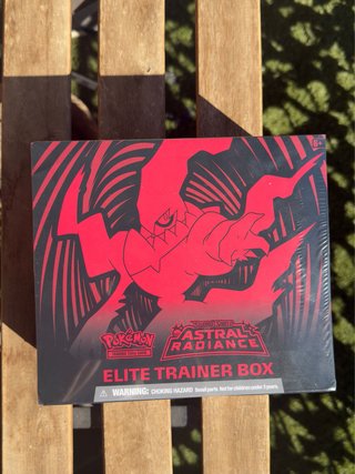 Elite Trainer Box Pokémon Astral Radiance 🇬🇧