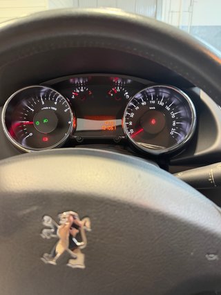 Peugeot 3008 2011