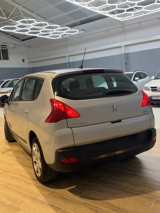 Peugeot 3008 2011