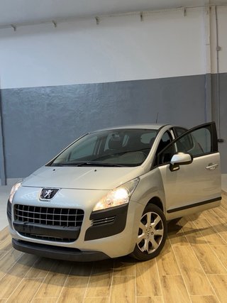 Peugeot 3008 2011