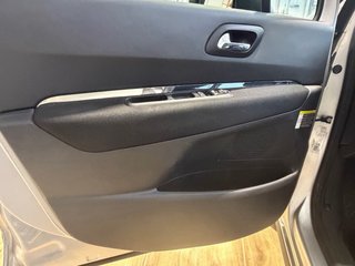 Peugeot 3008 2011