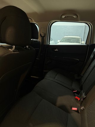Peugeot 3008 2011