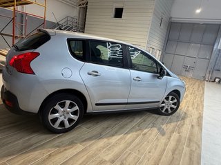 Peugeot 3008 2011