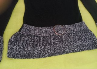 Suéter Hombros Descubiertos Negro y Gris