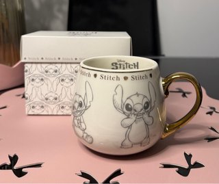 Taza Disney Stitch Porcelana Dorada