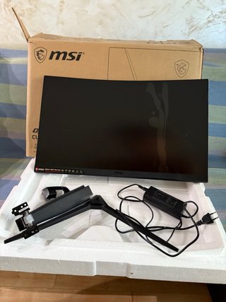 Monitor Gaming Curvo MSI Optix G27CQ4