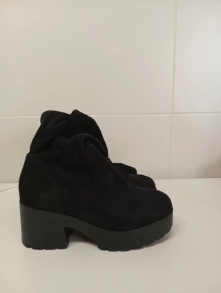 Botas Negras con Plataforma