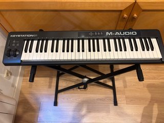 Teclado Keystation 61 + Soporte