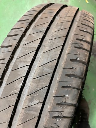 Neumáticos Michelin 225/75-16C 121/120R