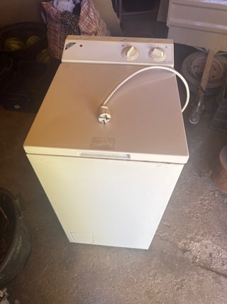 Lavadora blanca