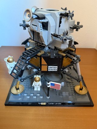 LEGO Creator Expert 10266 Apollo 11 Lunar Lander