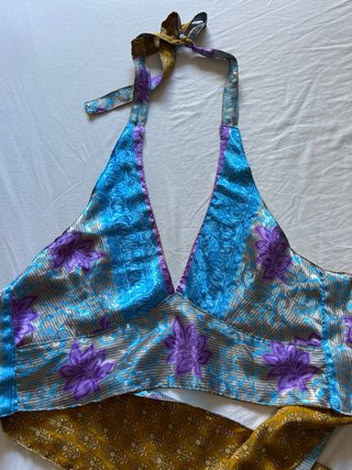 Top amarillo/plateado reversible estilo indio