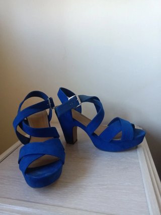 Sandalias de Ante Azul con Tacón