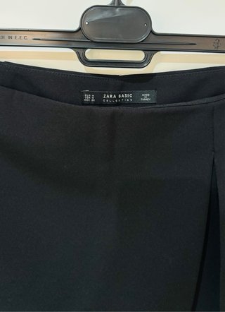 Falda pantalón negra Zara