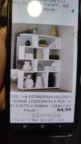 Estantería blanca de madera