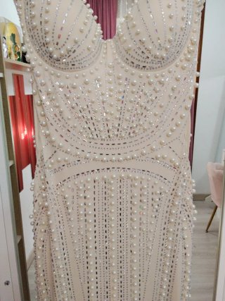 Vestido de Fiesta con Perlas