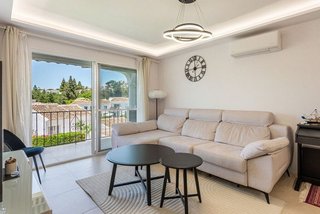 Piso en venta en Calaburra - Chaparral en Mijas