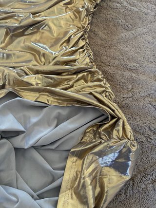 Vestido Ajustado Dorado