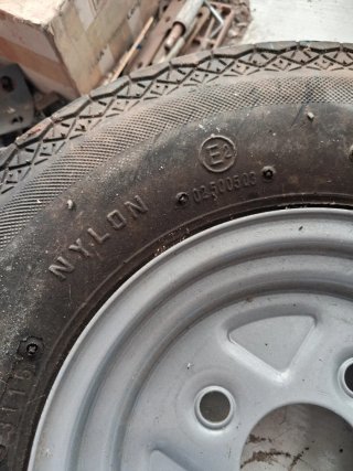 Rueda para remolque 62M