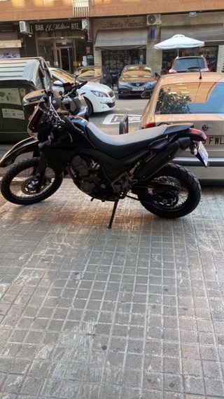 Yamaha XT 660 R Negra