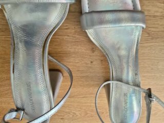 Sandalias de tacón plateadas Stradivarius