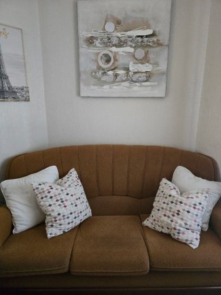 Sofá y 2 sillones marrones