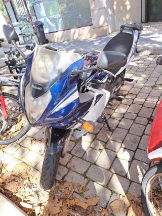 Suzuki 500 Naked Venta o cambio por coche