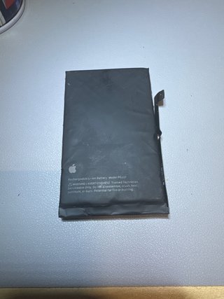 Batteria originale iPhone 16